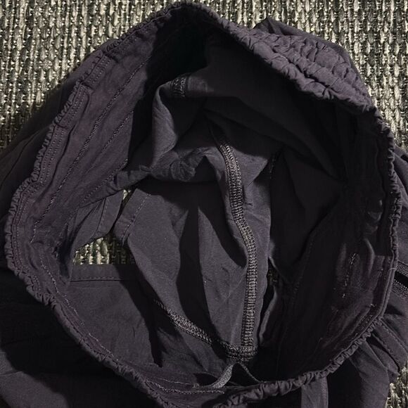 Lululemon Tracker Short V (4") - Picture 5 of 10